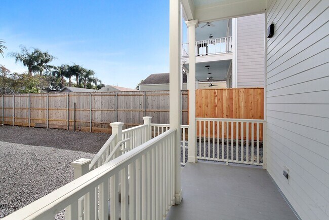 Building Photo - 3624 Magazine St