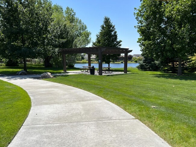 Building Photo - Beautiful 3 bed 2 bath home in The Preserv...