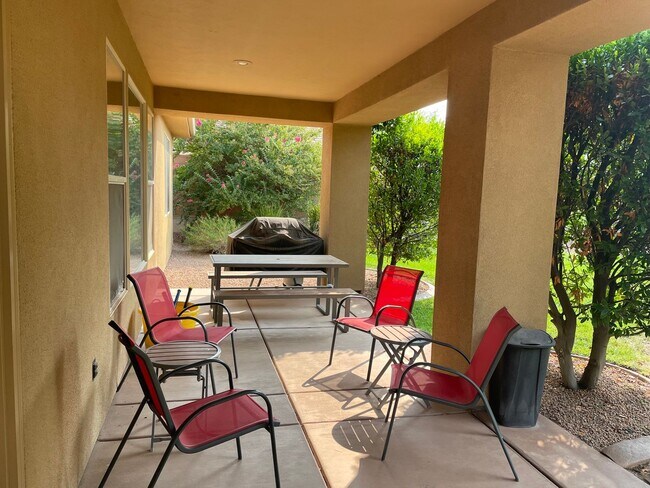 Building Photo - Great Home in LITTLE VALLEY!!!  Large yard!