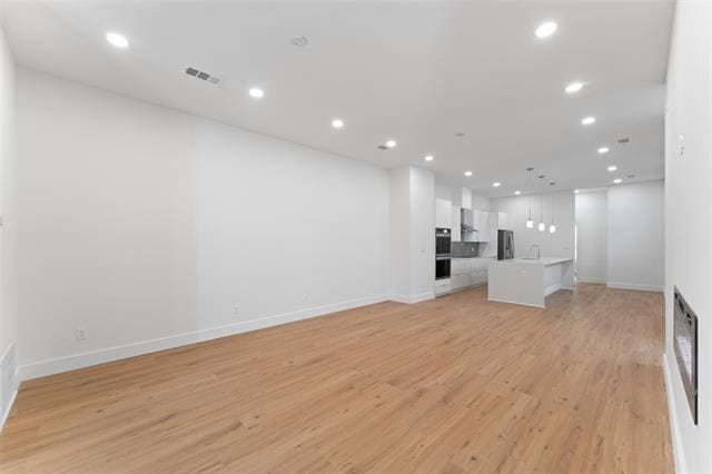 Building Photo - 2513 Crossman Ave