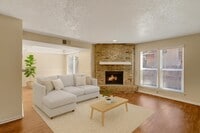 Building Photo - Summertree