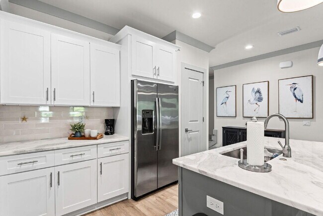 Building Photo - 45 Golden Bell Ct