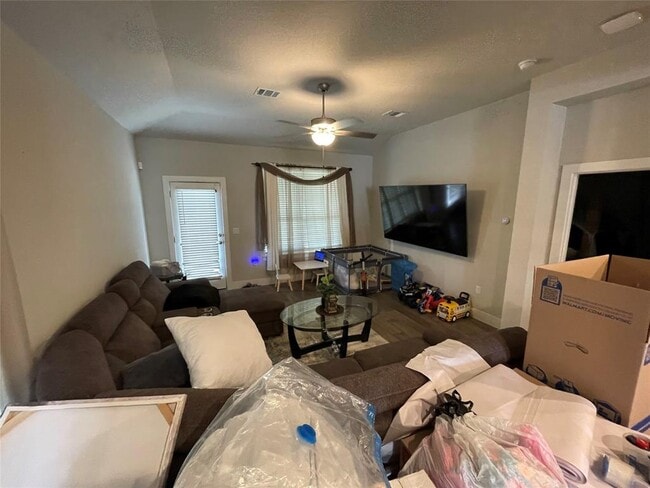 Building Photo - 8412 Cottage Rose Dr