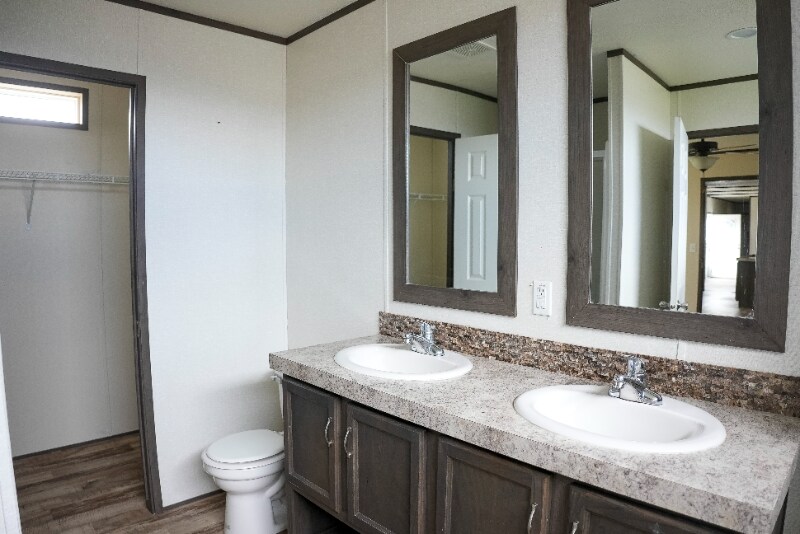 Building Photo - 2804 Halite Bend