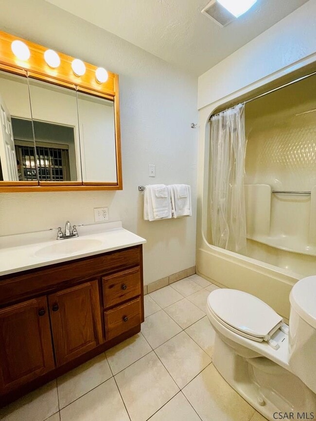 Building Photo - 913 Old Scalp Ave