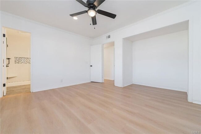 Building Photo - 1817 N Symphony St