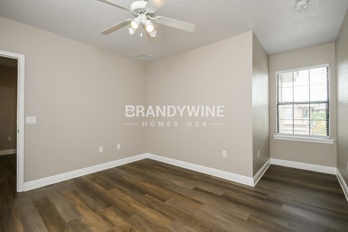 Building Photo - 1208 La Fortuna Blvd