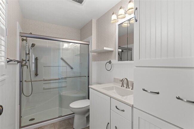 Building Photo - 4685 Colima Ct