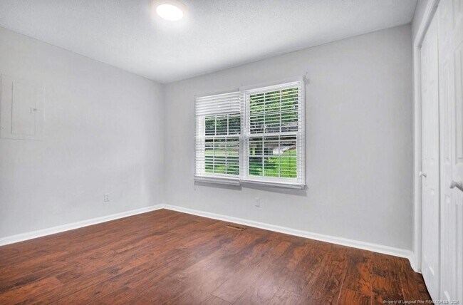 Building Photo - 4572 Westfield Rd