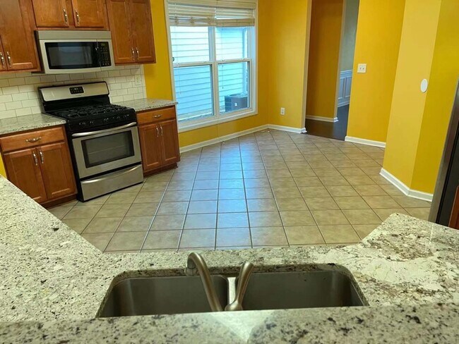 Building Photo - 1132 Gather Dr