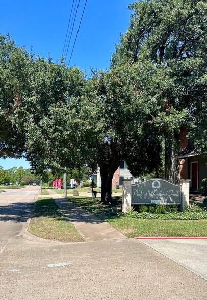 Building Photo - 7058 W Gulf Bank Rd