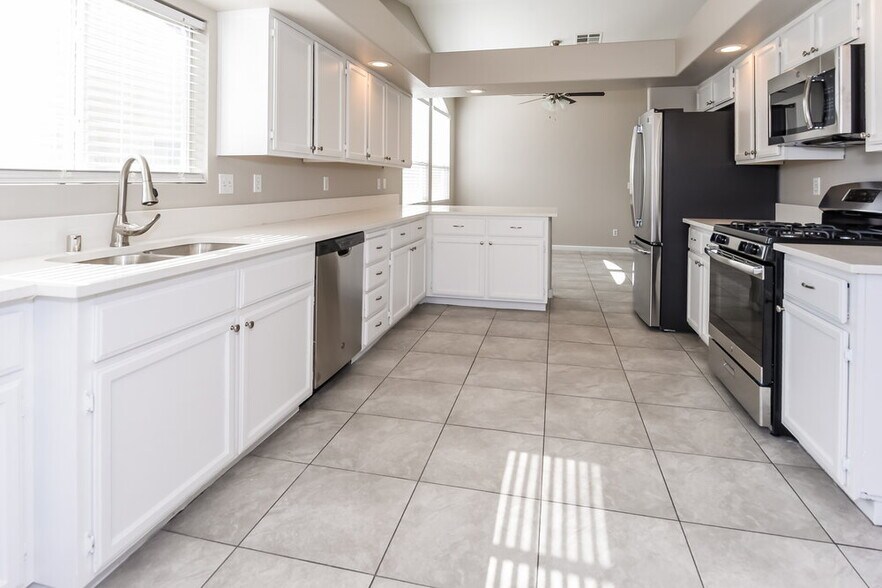 Building Photo - 3432 Shonna Way