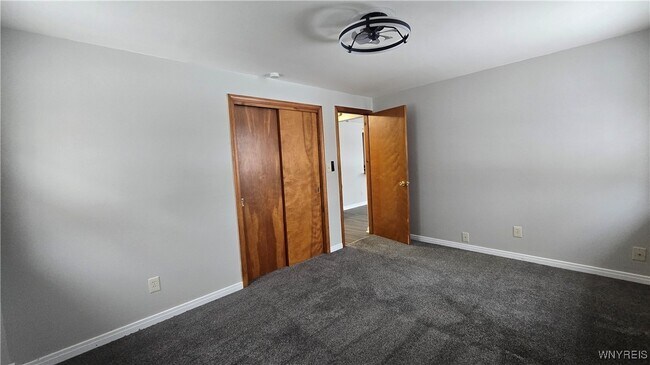 Building Photo - 1499 Wehrle Dr