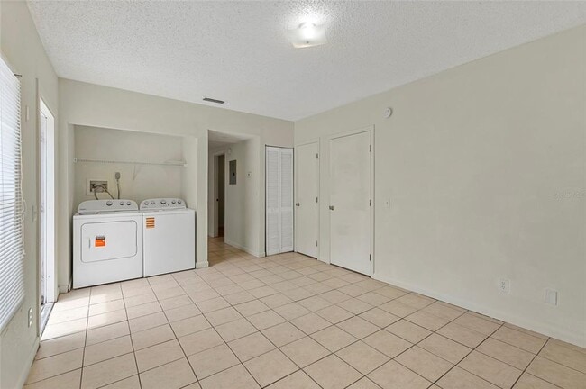 Building Photo - 2788 41st Ave N