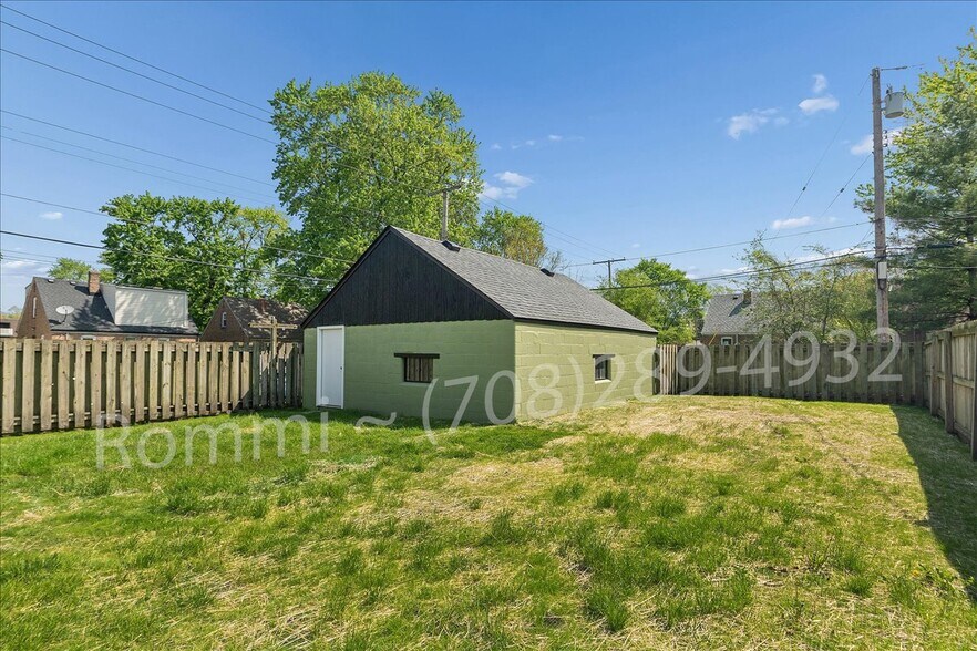 Garage/Backyard - 6717 Huron Ave