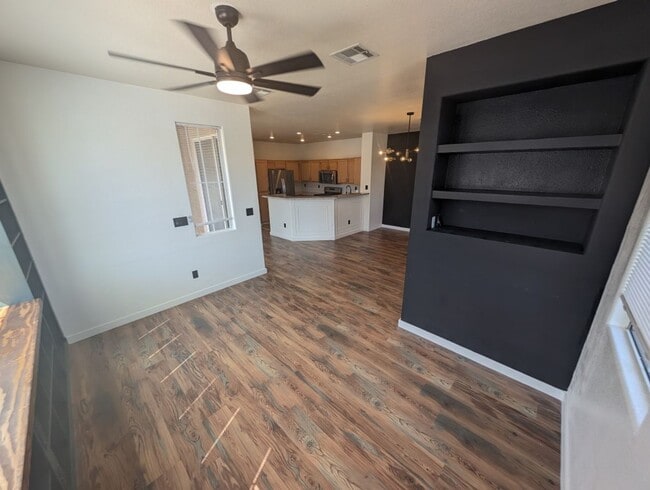 Building Photo - 10180 Delray Beach Ave