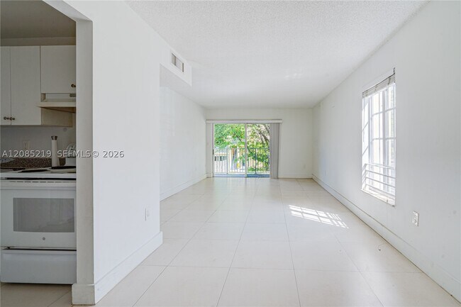 Building Photo - 5102 NW 79th Ave