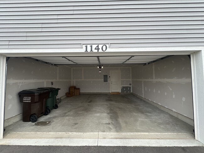 Building Photo - 1140 58th Rd