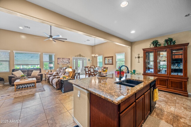 Building Photo - 42774 W Darter Dr