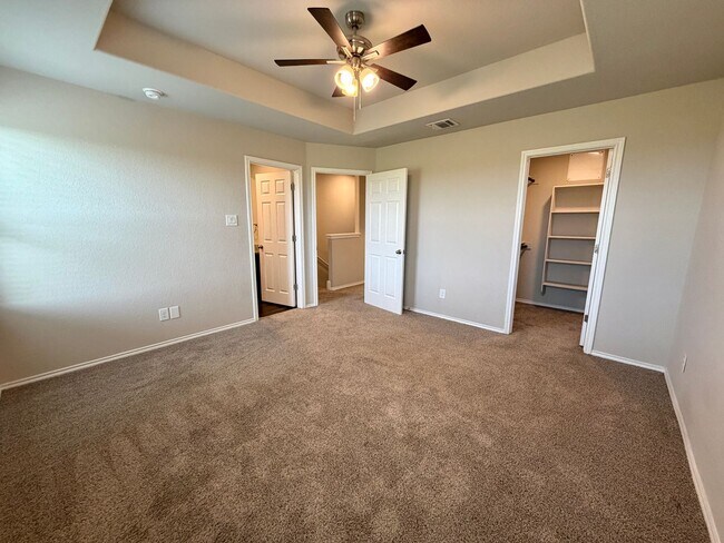 Building Photo - Luxury Townhome near Randolph AFB
