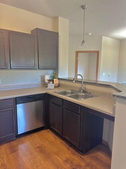 Interior Photo - Fairway Glen Apartments