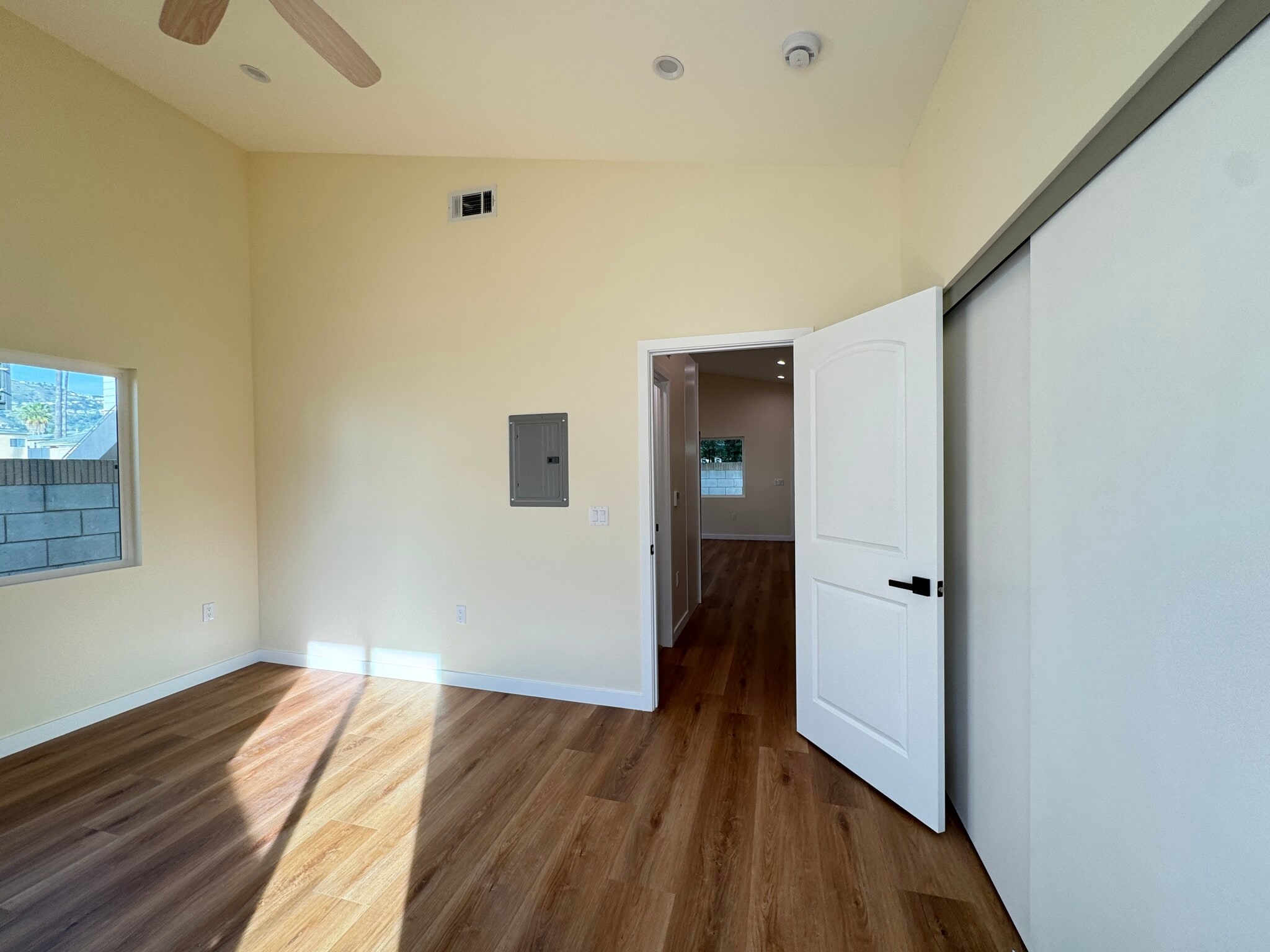 Building Photo - 815 Arden Ave