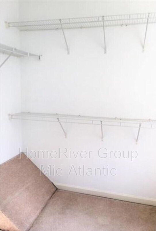 Building Photo - 545 Ensemble Ct