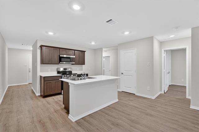 Building Photo - 1413 Brook Ln