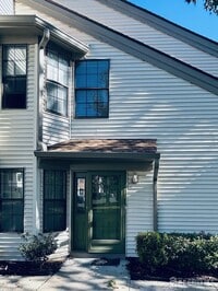 Building Photo - 2501 Lighthouse Ln