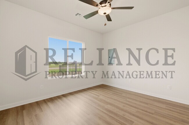 Building Photo - 157 N Gowen St