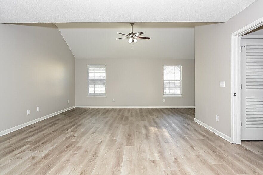 Building Photo - 936 Brisley Cir