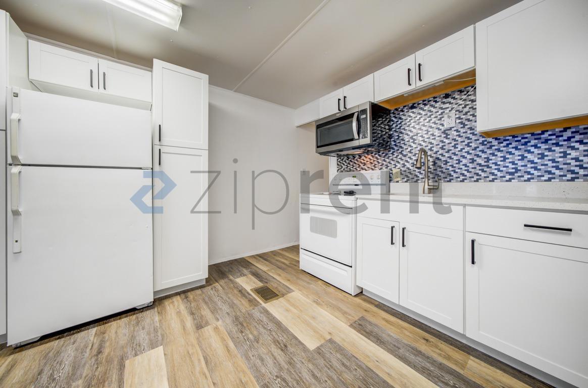 Building Photo - 27466 US Hwy 19 N