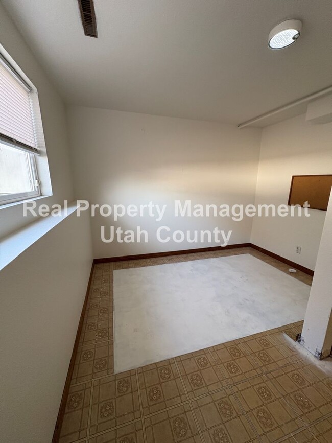 Building Photo - Half off first months rent! New Lower Price!!