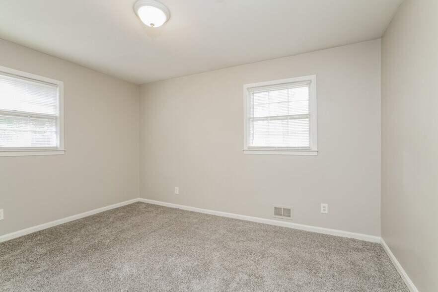 Building Photo - 3523 Forrest Park Rd SE