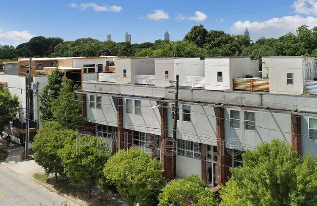 Building Photo - 988 DeKalb Ave NE