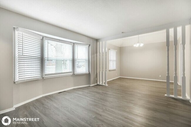 Building Photo - 3909 S Summit Ridge Dr