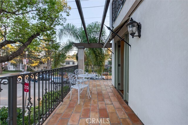 Building Photo - 4301 Los Feliz Blvd