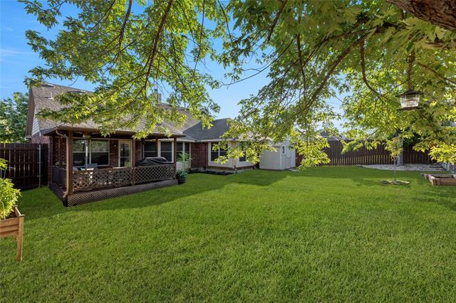 Building Photo - 2712 Clubhouse Dr