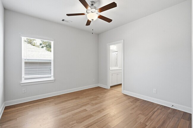 Building Photo - 3205 Forest Park Blvd