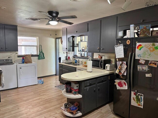 Building Photo - 4800 George St