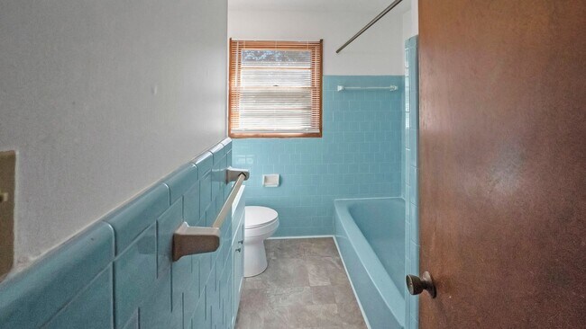 Building Photo - Cozy 3-Bedroom Home with Corner Lot in Rincon