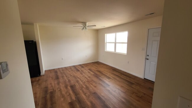 Building Photo - 410 S 2nd St