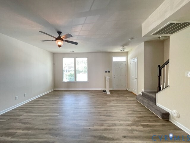 Building Photo - 8107 Creekside Village Dr