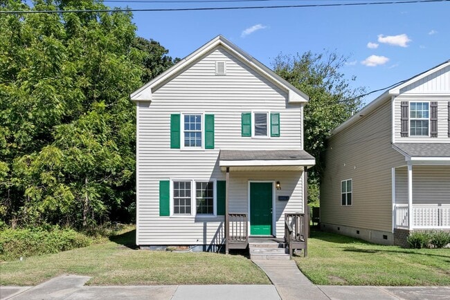 Building Photo - 715 18th St