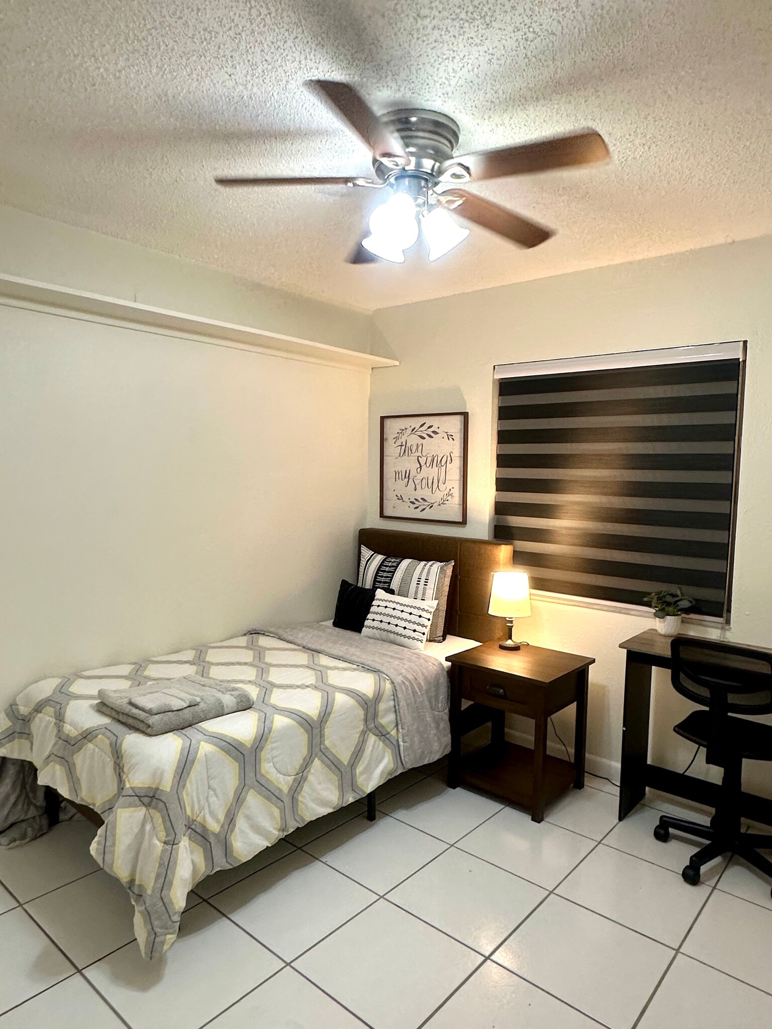 Building Photo - 8453 Mattituck Cir