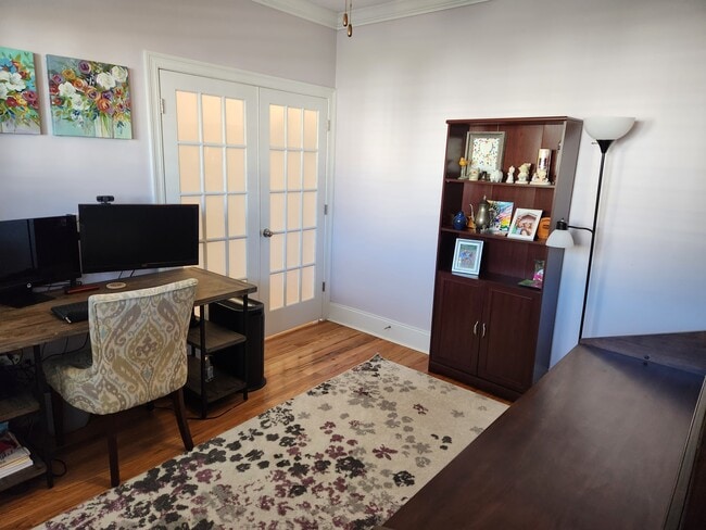 Building Photo - 5855 Vlg Rdg Wy