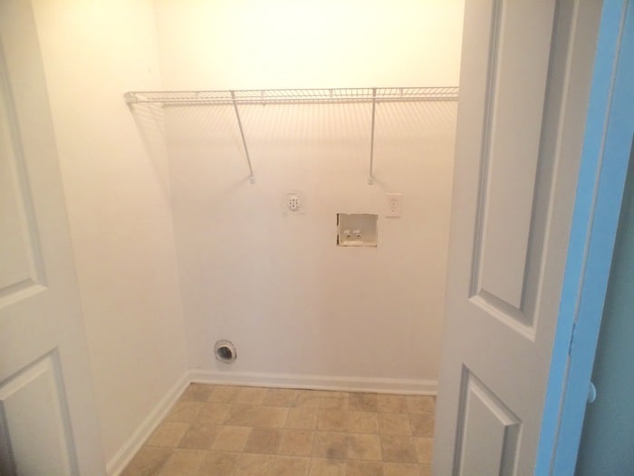 Building Photo - 4145 Riverbank Ct