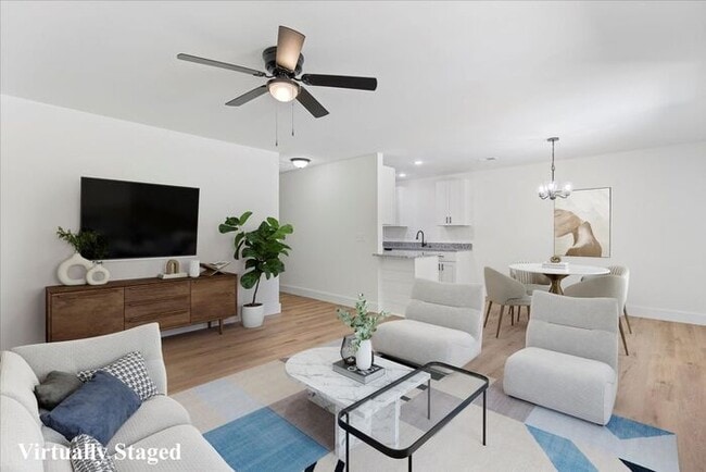 Building Photo - Arlington Townes - Beautiful 3 Bed 2 Bath ...