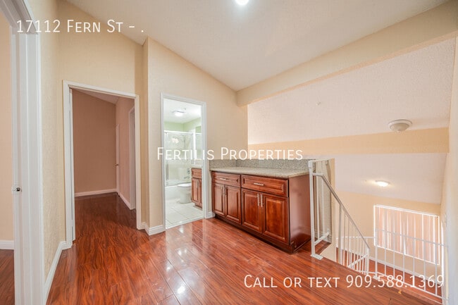 Building Photo - 17112 Fern St