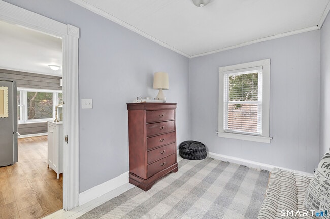 Building Photo - 132 Pequot Ave